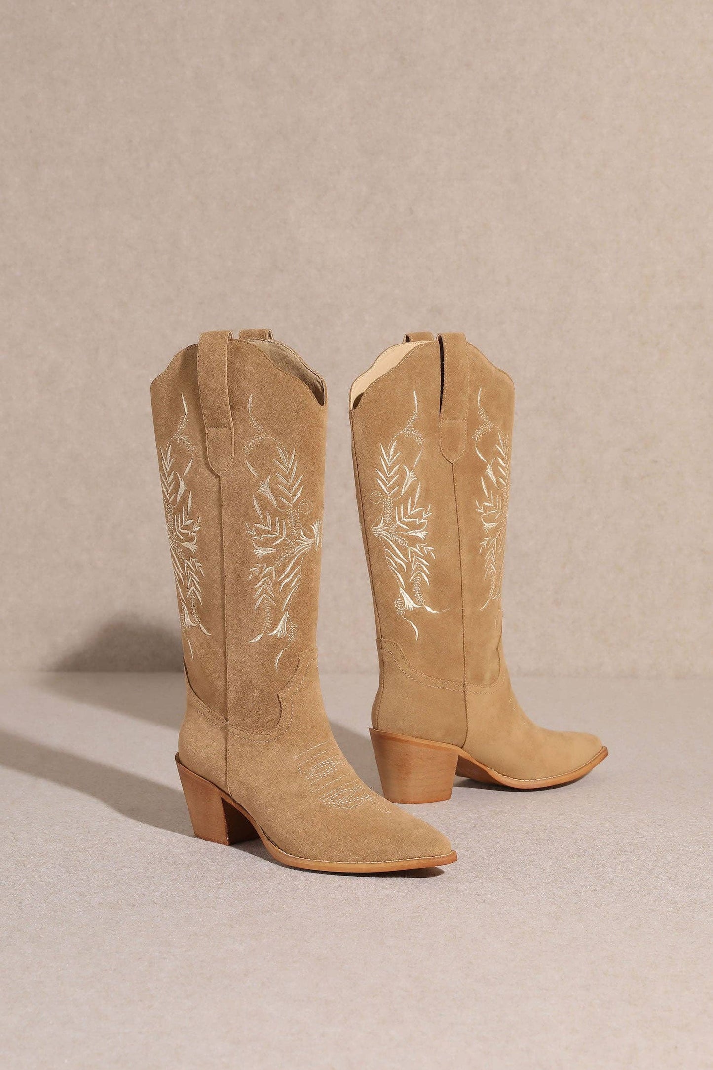 FLORA: TAUPE COWGIRL BOOT