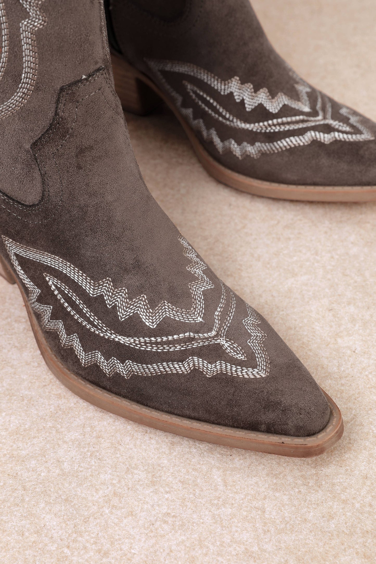 TESS: Dark Brown Cowgirl Boot