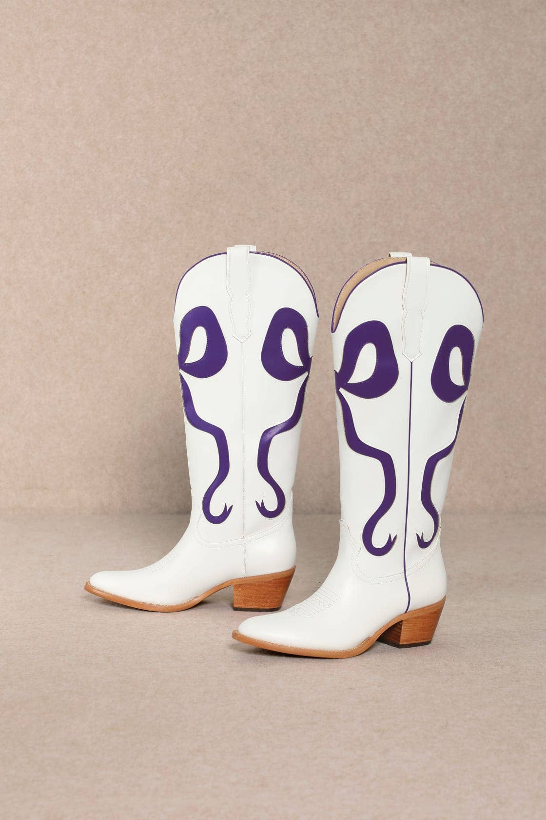 RUBY BOW SWIRLING PATTERNED WESTERN BOOTS: WHITE/ LIGHT BLUE / B12