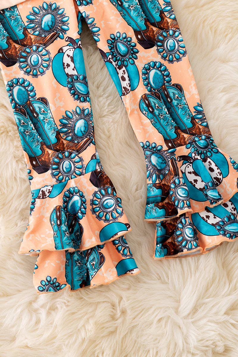 "Howdy" Ivory long sleeve top and western double layer bottoms. OFG51890