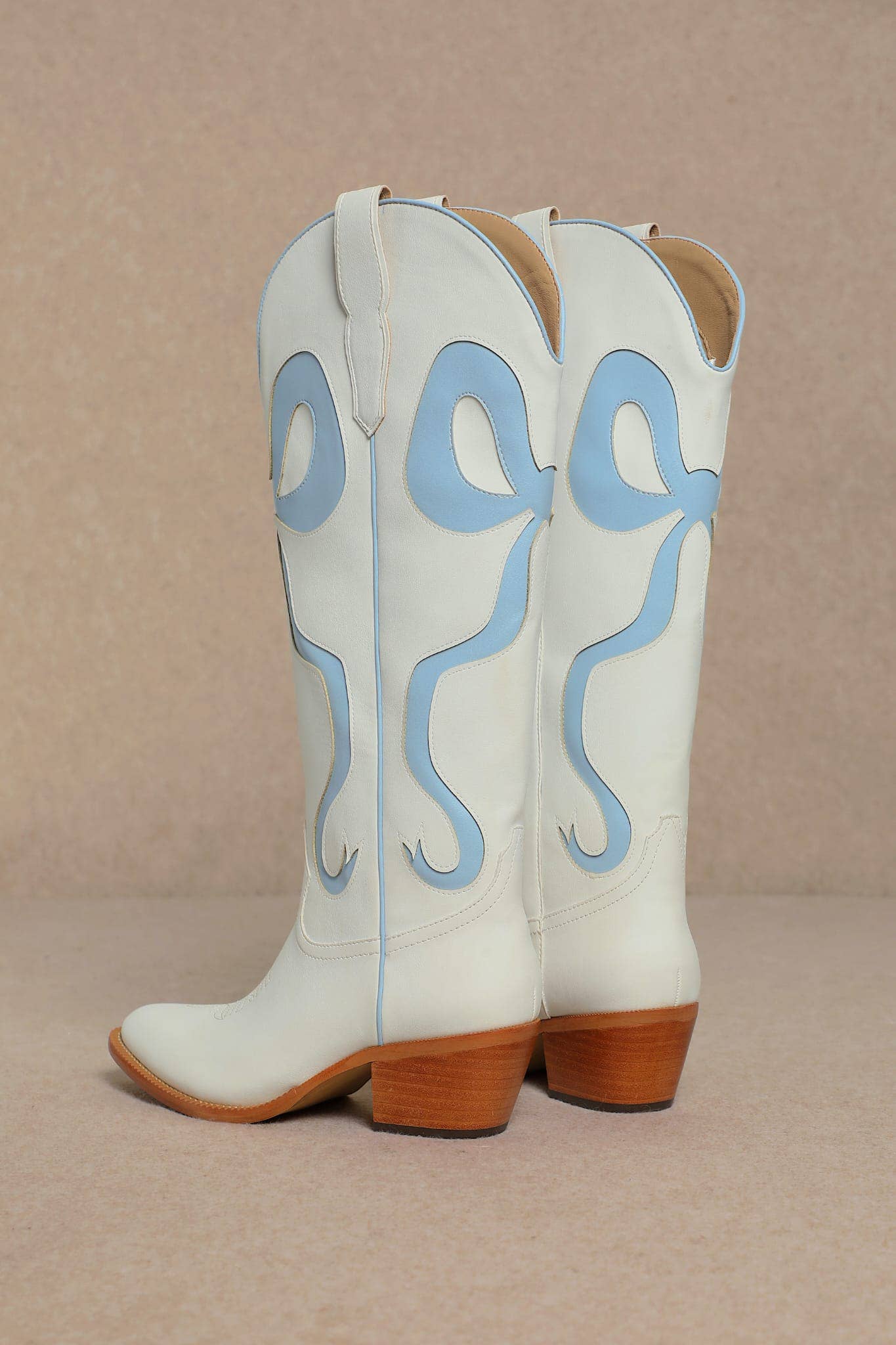 RUBY BOW SWIRLING PATTERNED WESTERN BOOTS: WHITE/ LIGHT BLUE / B12