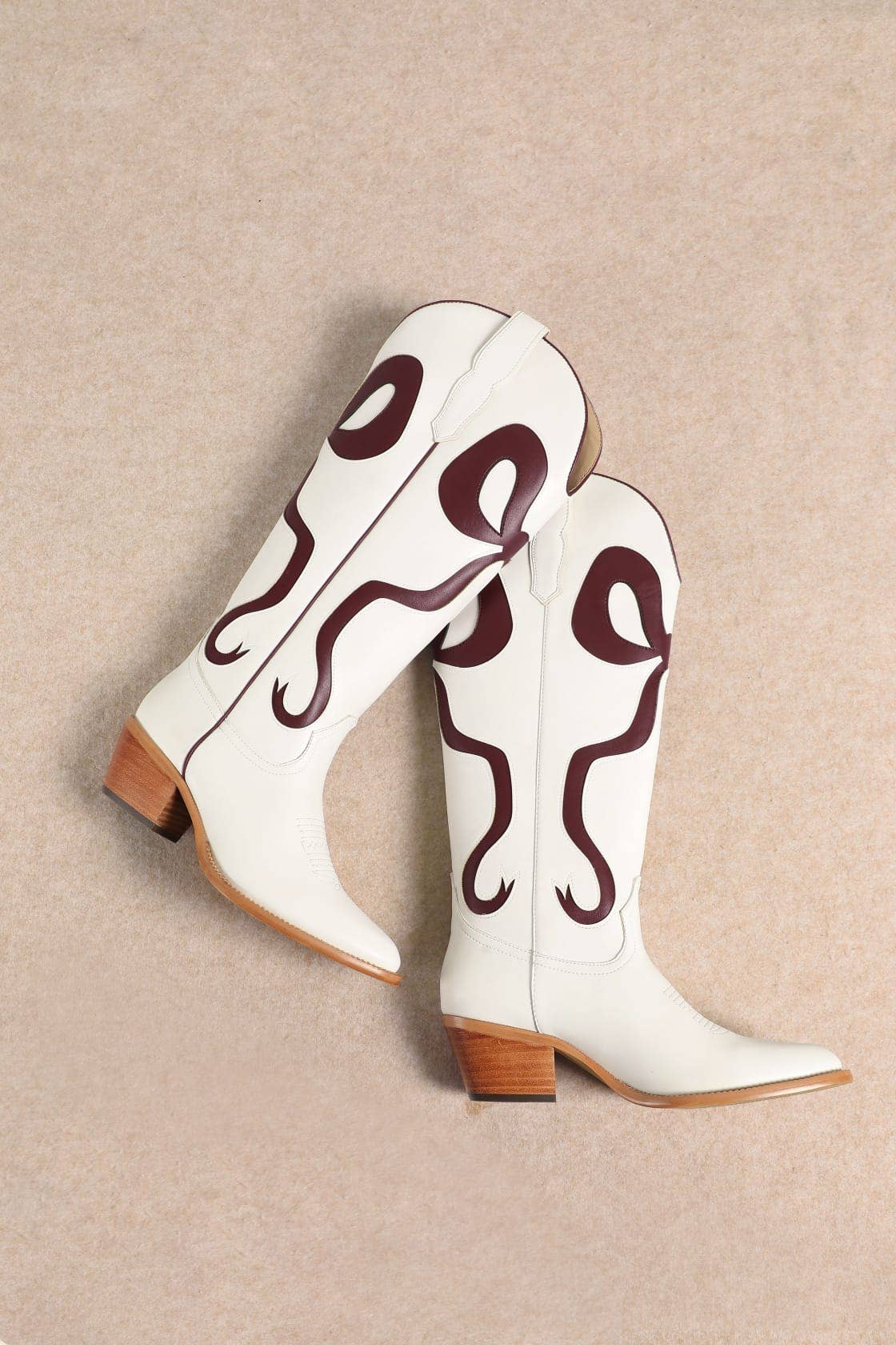 RUBY BOW SWIRLING PATTERNED WESTERN BOOTS: WHITE/ LIGHT BLUE / B12