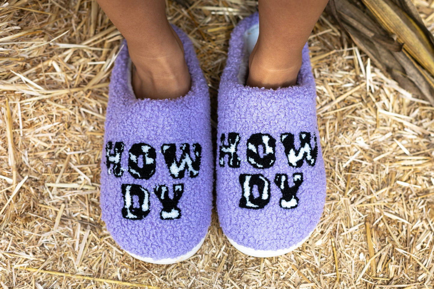Indoor / Outdoor Slippers - Cow Print "Howdy"