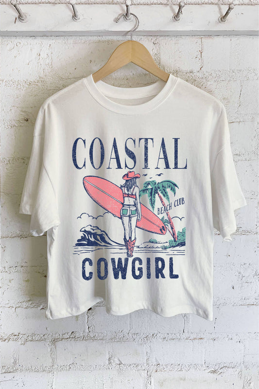 COASTAL COWGIRL BEACH CLUB GRAPHIC LONG CROP TOP: Natural