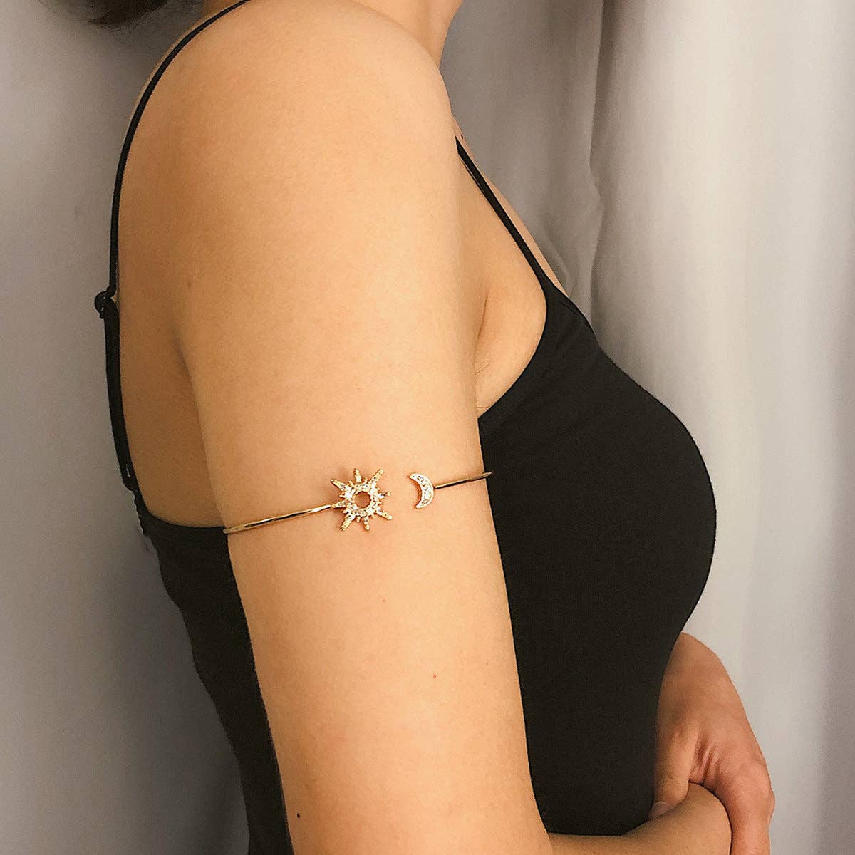 Simple Zircon Sun Moon