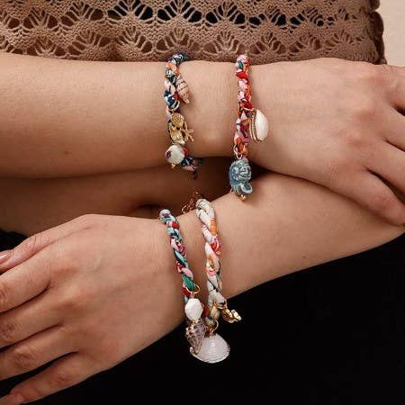 SCARF CHARM BRACELET