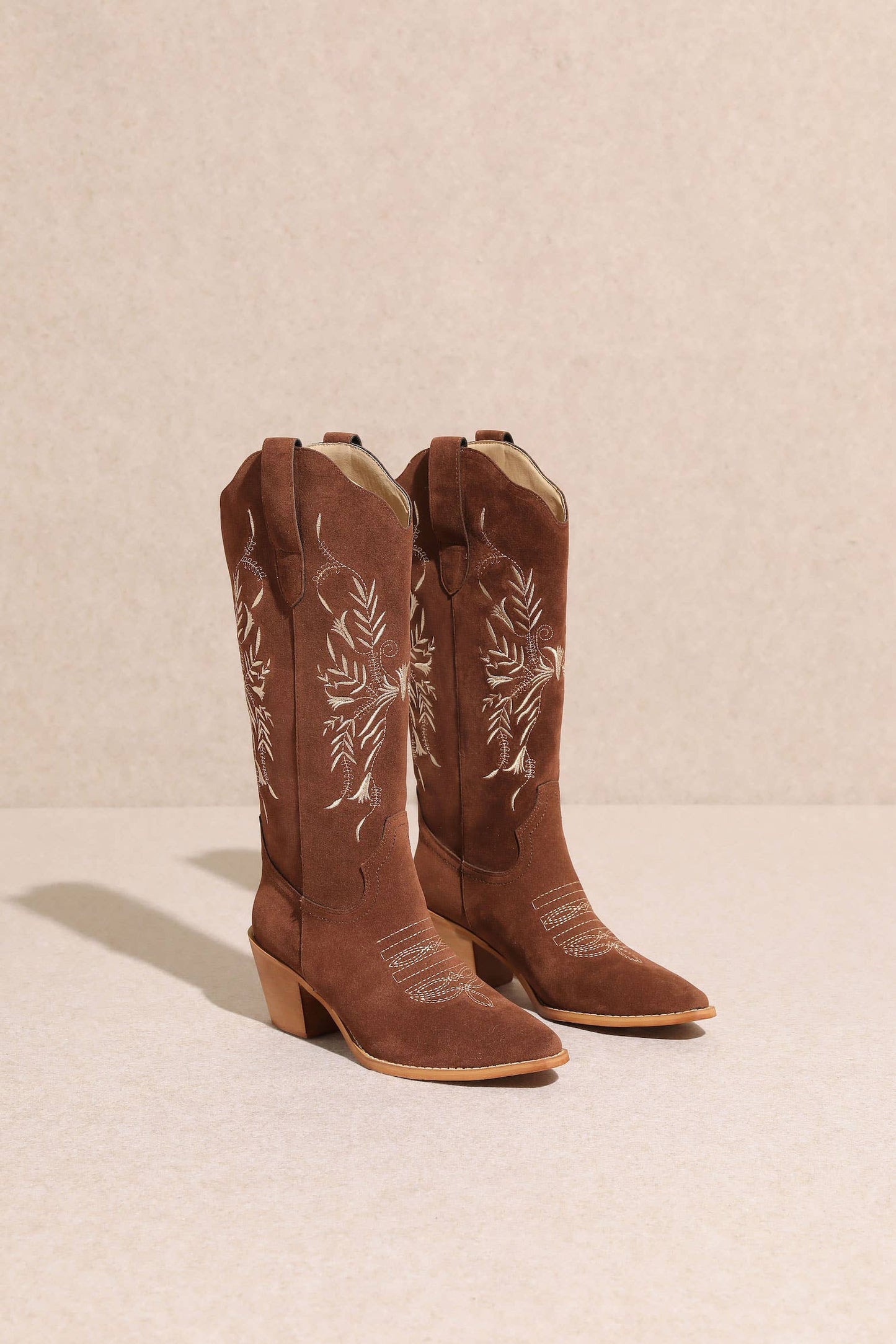 FLORA: TAUPE COWGIRL BOOT