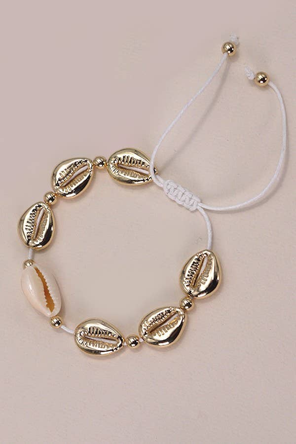 ADJUSTABLE GOLD NATURAL PUKA SHELL BRACELET | 80B174: GOLD