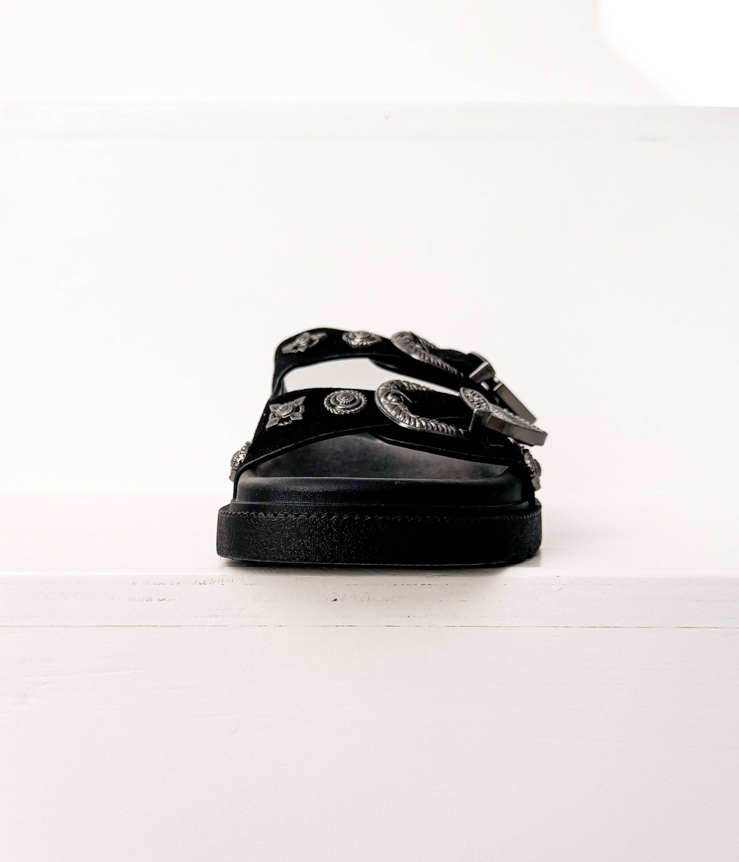 Isol Western Buckle Sandal in Black and Cream: