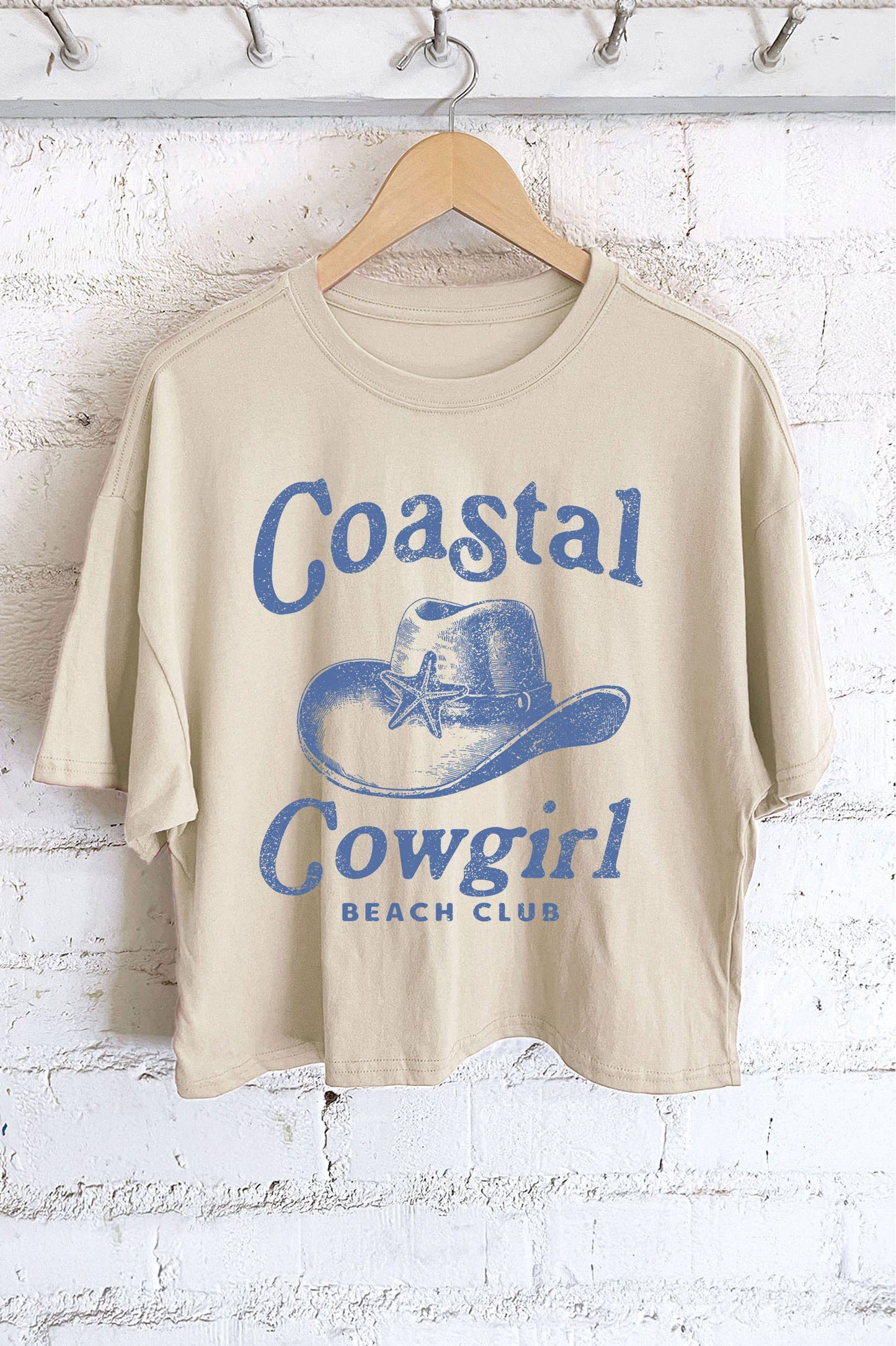 COASTAL COWGIRL GRAPHIC LONG CROP TOP: PEACH
