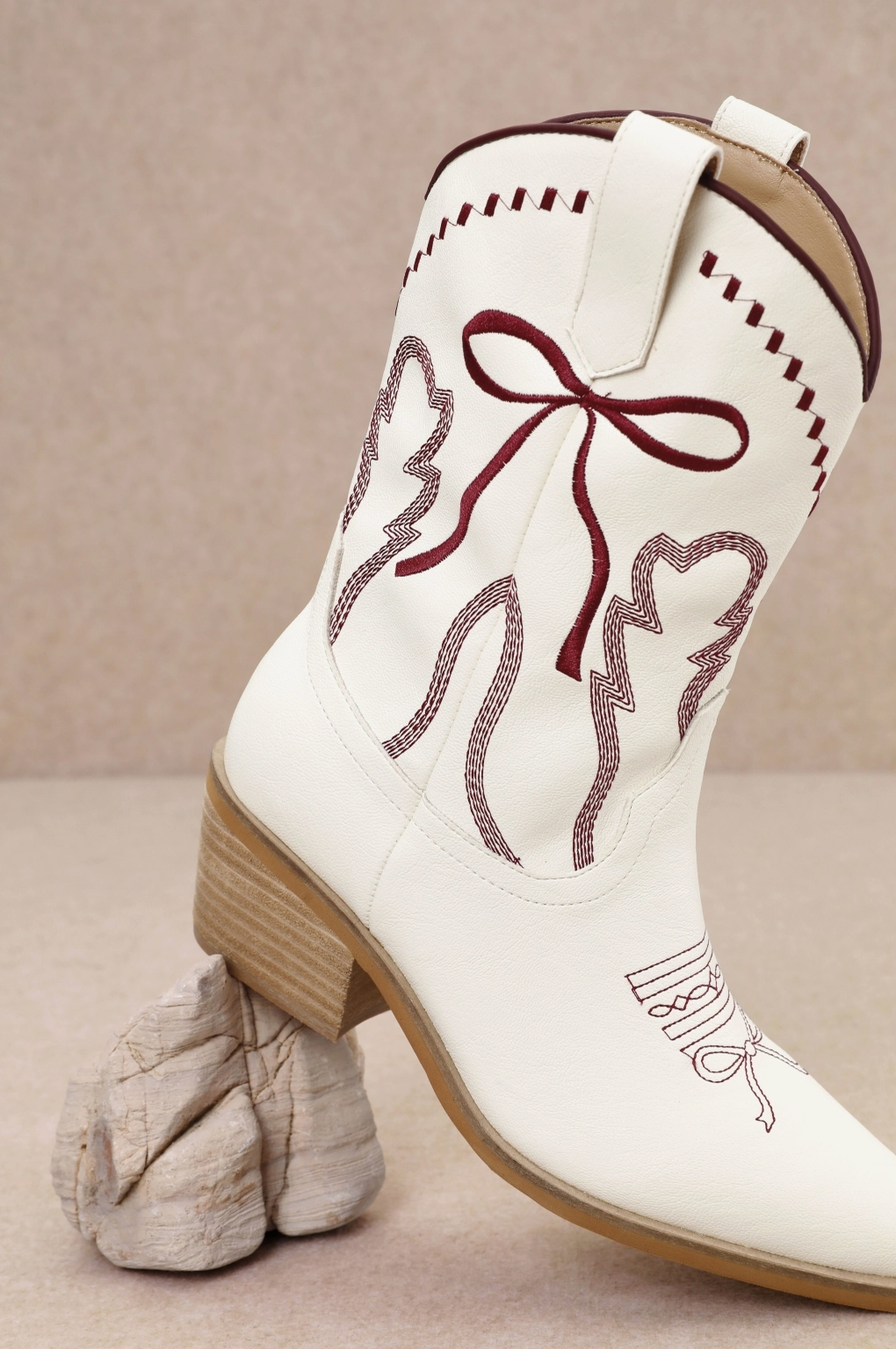 Zeta Ribbon Embroidery Western Ankle Boots