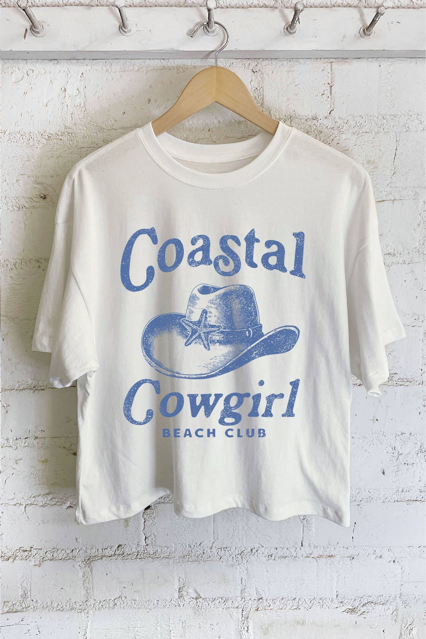 COASTAL COWGIRL GRAPHIC LONG CROP TOP: PEACH