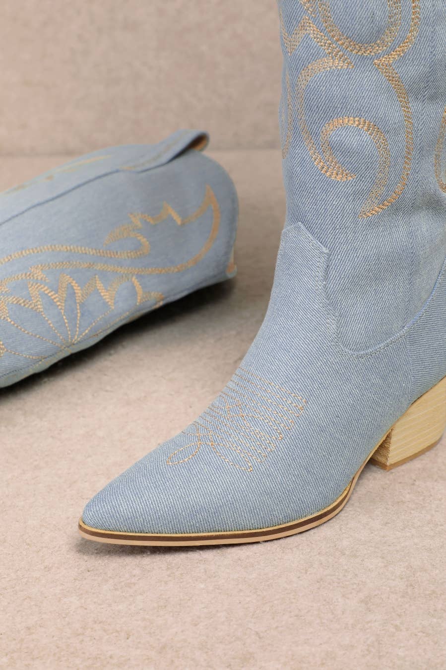 VERONICA CHIC EMBROIDERED LONG DENIM WESTERN BOOTS: DENIM / B12