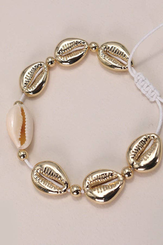 ADJUSTABLE GOLD NATURAL PUKA SHELL BRACELET | 80B174: GOLD