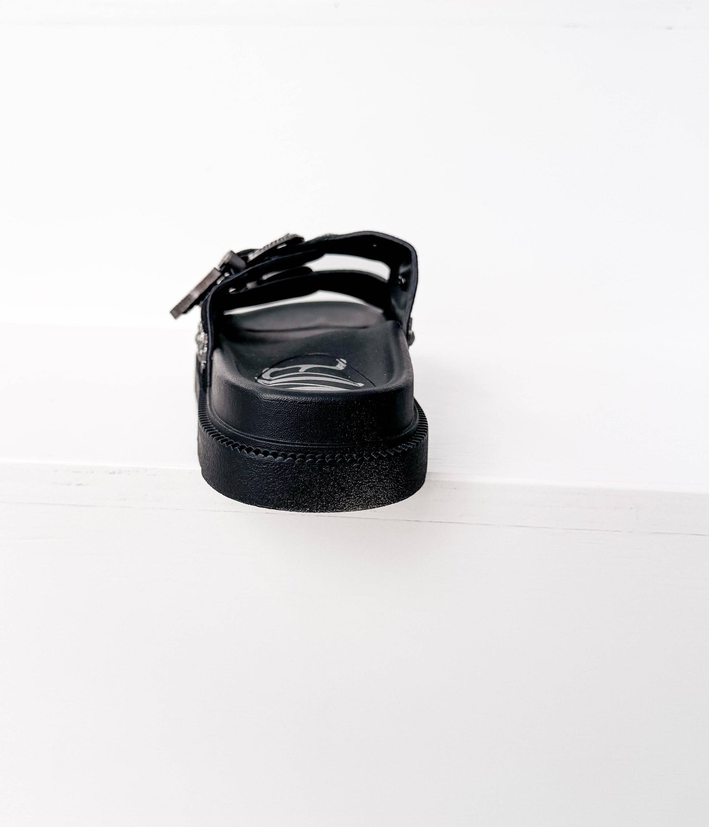 Isol Western Buckle Sandal in Black and Cream: