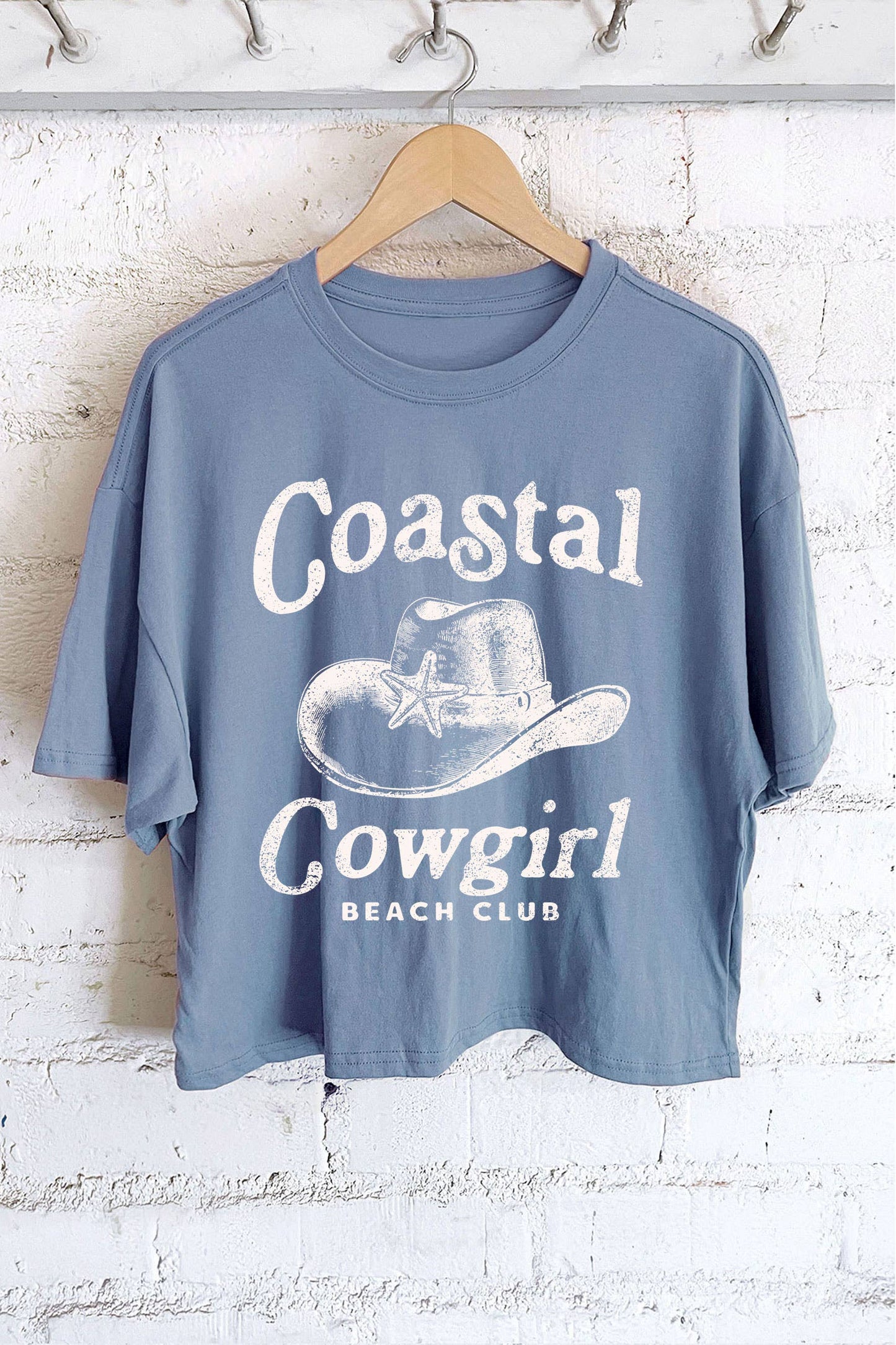 COASTAL COWGIRL GRAPHIC LONG CROP TOP: PEACH